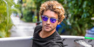 Oakley Frogskins Polished Clear w/Prizm Violet